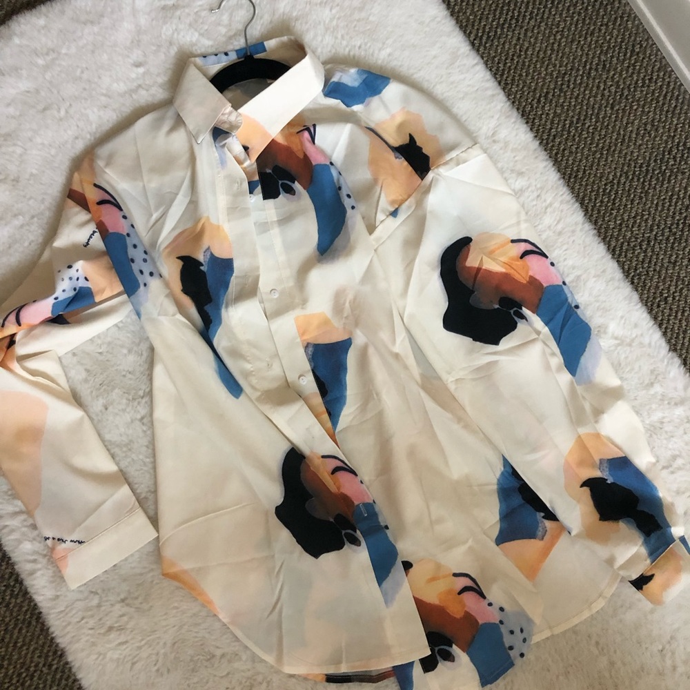 Long sleeved professional top